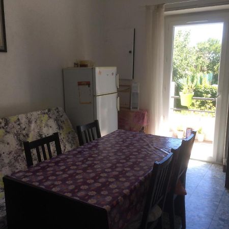 Appartement Sur Sommieres Jusqu'A 6 Personnes Exterior photo