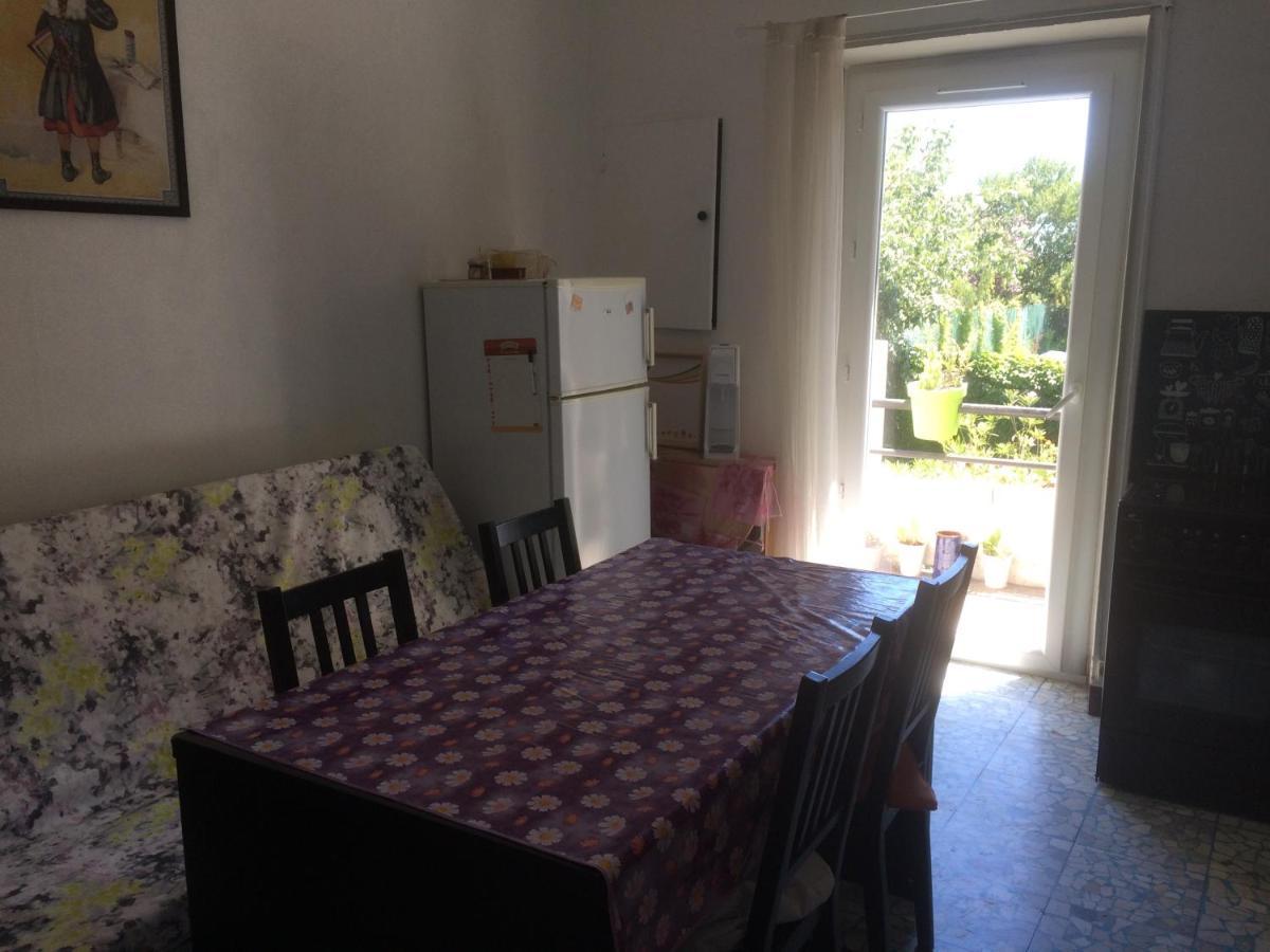 Appartement Sur Sommieres Jusqu'A 6 Personnes Exterior photo